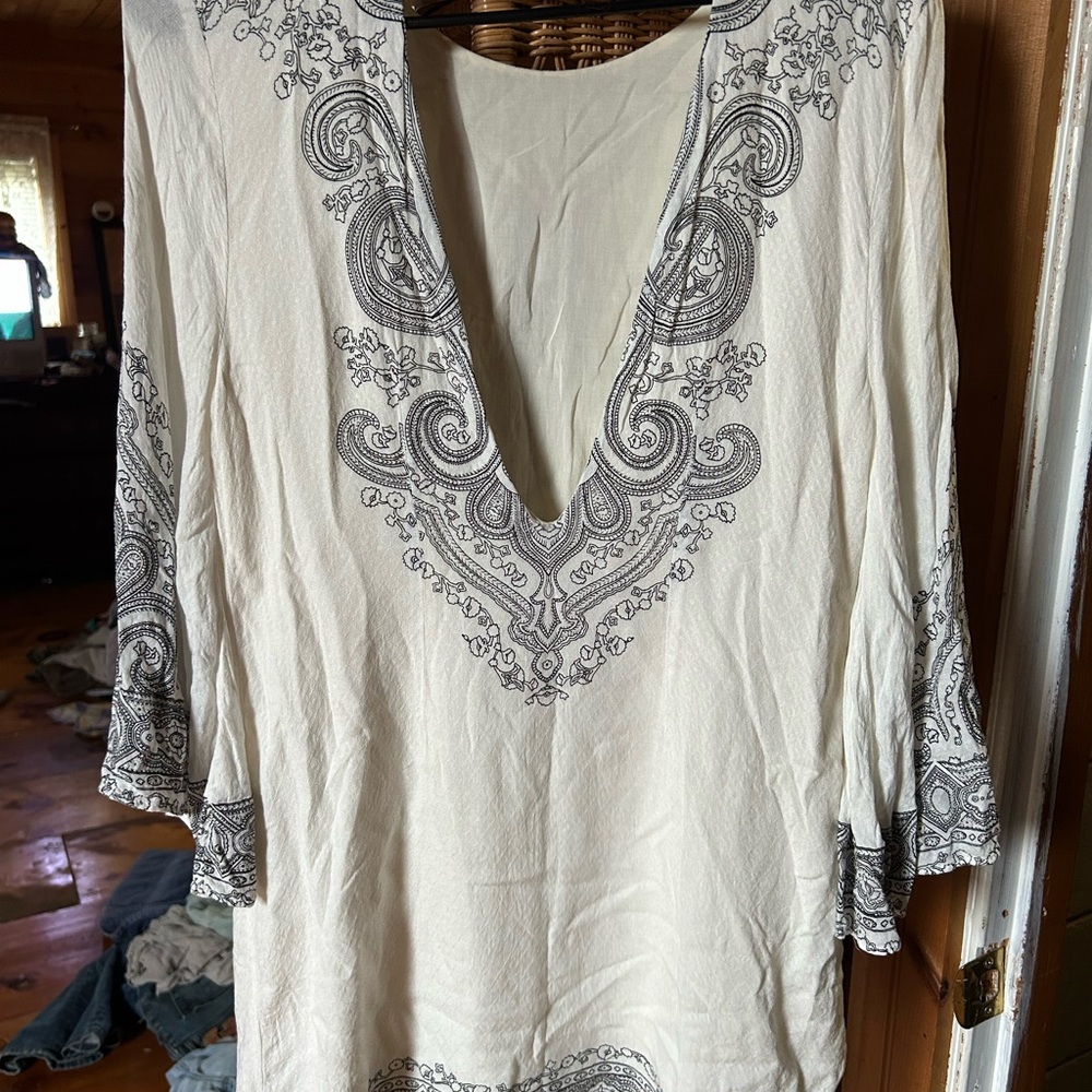 Ecoté Tunic - Picture 2 of 3